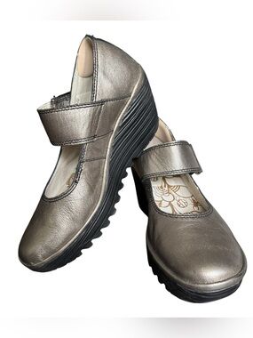 Fly London Yasi Metallic Wedge Mary Jane